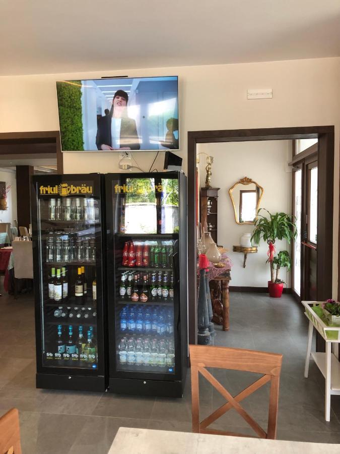 Locanda Rossa Otel Romans di Varmo Dış mekan fotoğraf