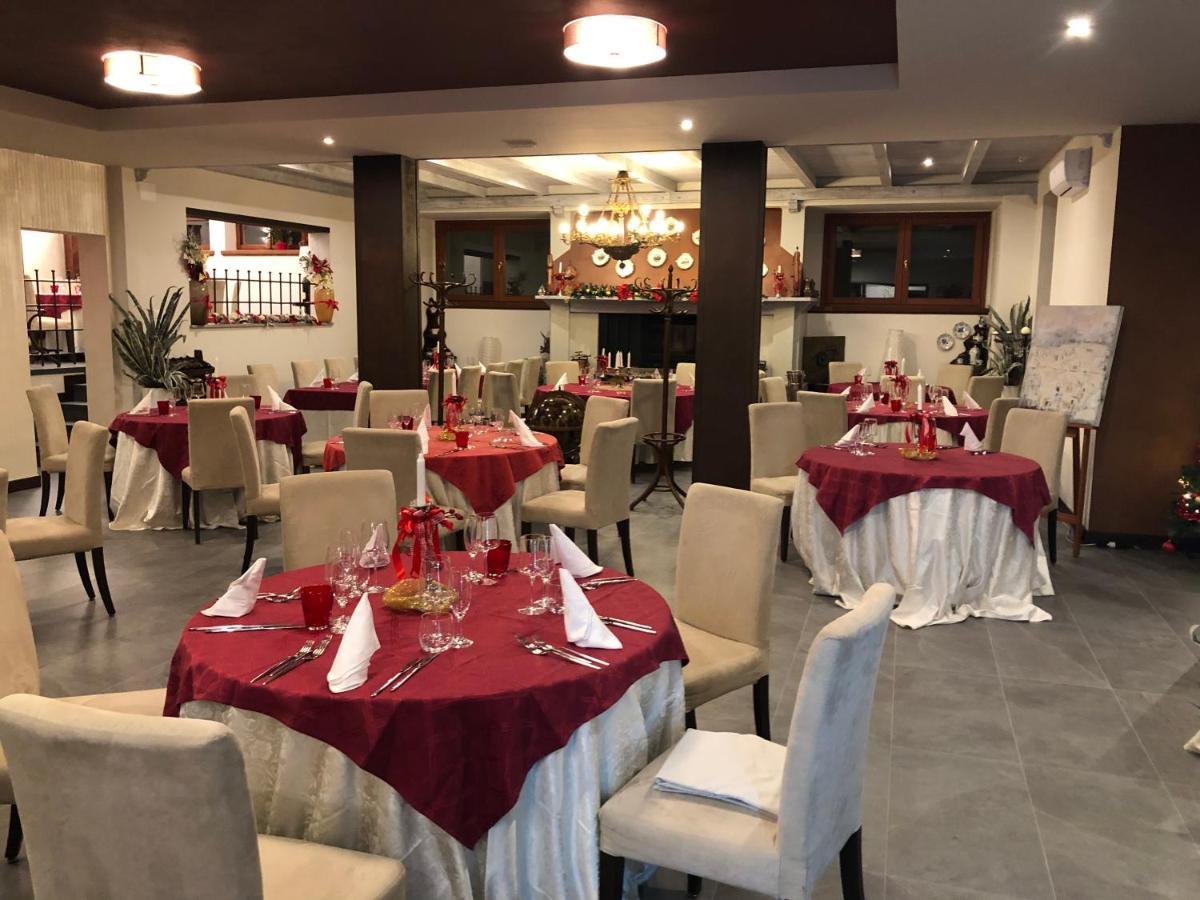 Locanda Rossa Otel Romans di Varmo Dış mekan fotoğraf