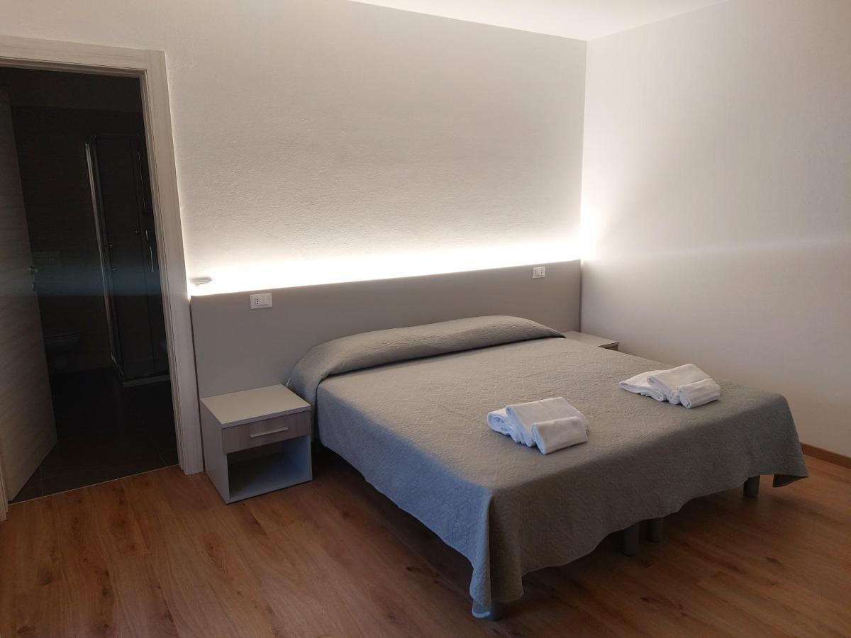 Locanda Rossa Otel Romans di Varmo Dış mekan fotoğraf