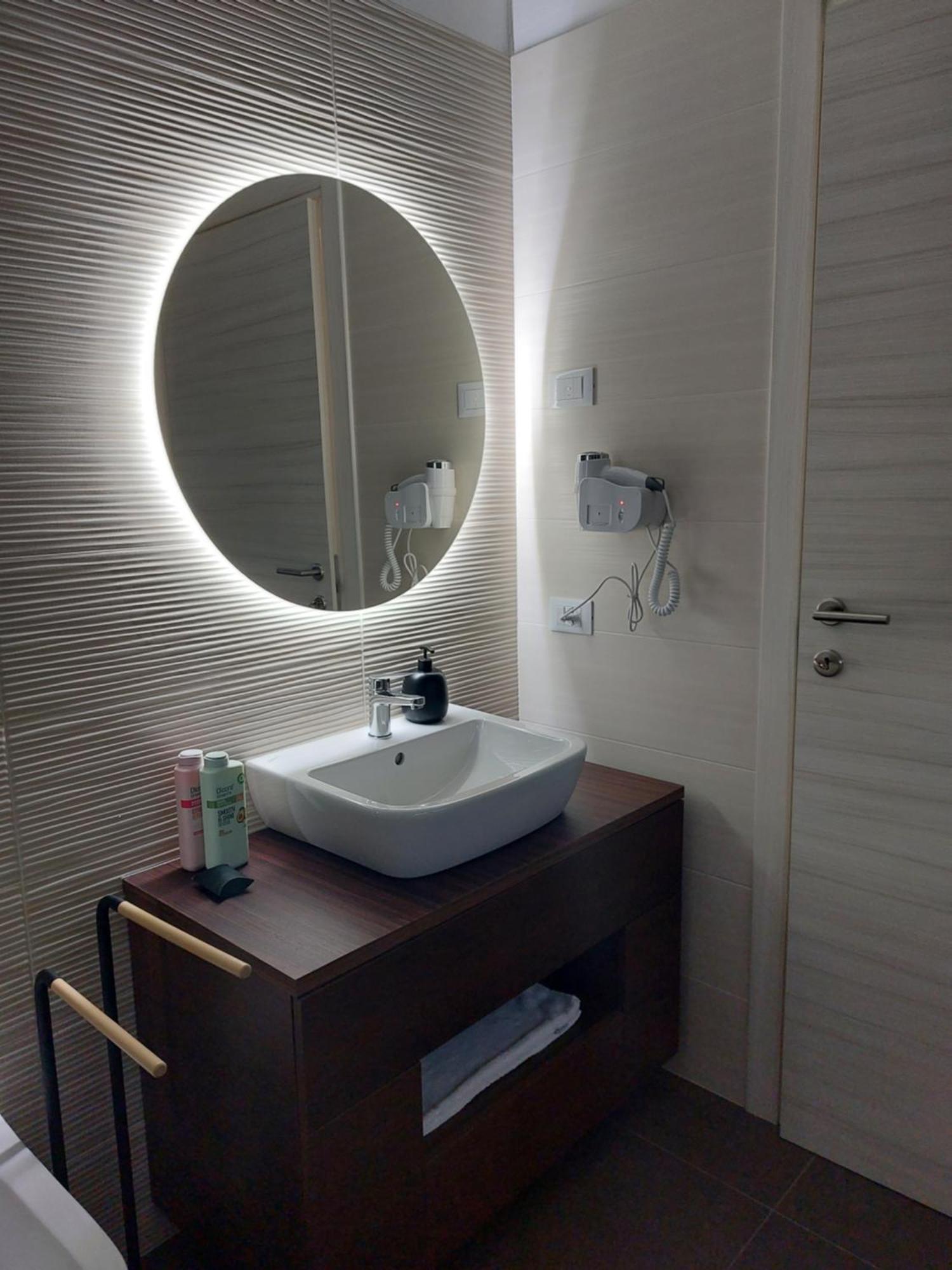 Locanda Rossa Otel Romans di Varmo Dış mekan fotoğraf